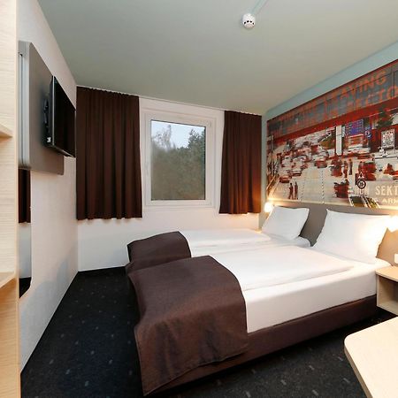 บีแอนด์บี โฮเทล เบอร์ลิน-ไดรลินเดิน Hotel ไคลน์มัคโนว ภายนอก รูปภาพ