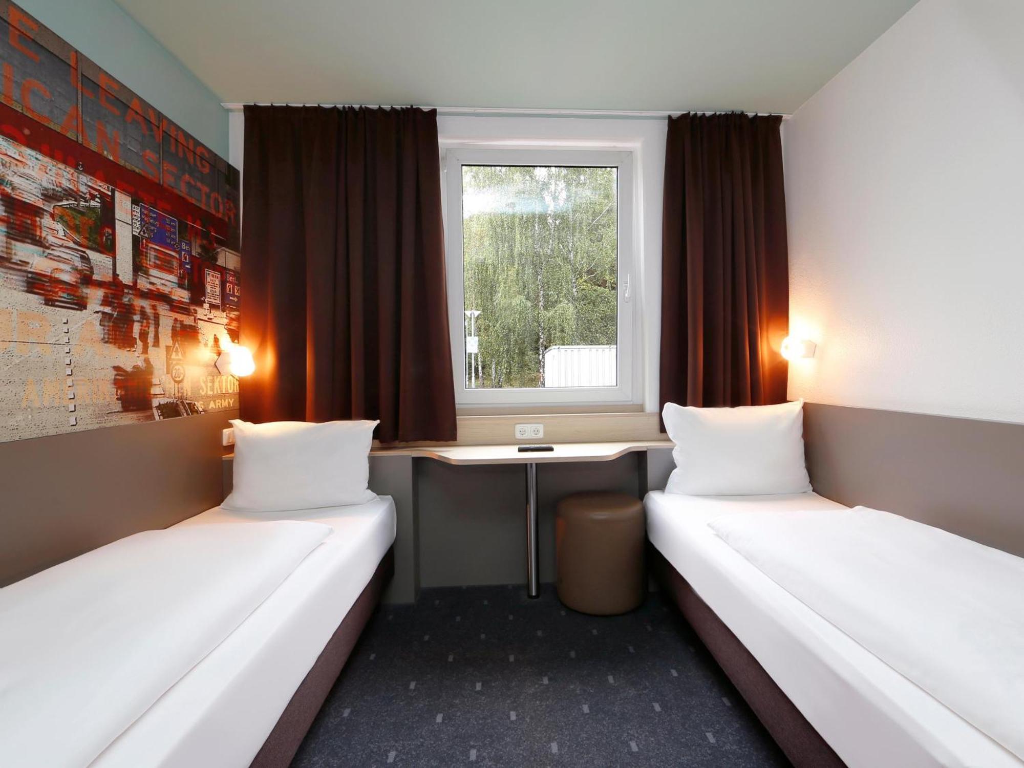 บีแอนด์บี โฮเทล เบอร์ลิน-ไดรลินเดิน Hotel ไคลน์มัคโนว ภายนอก รูปภาพ